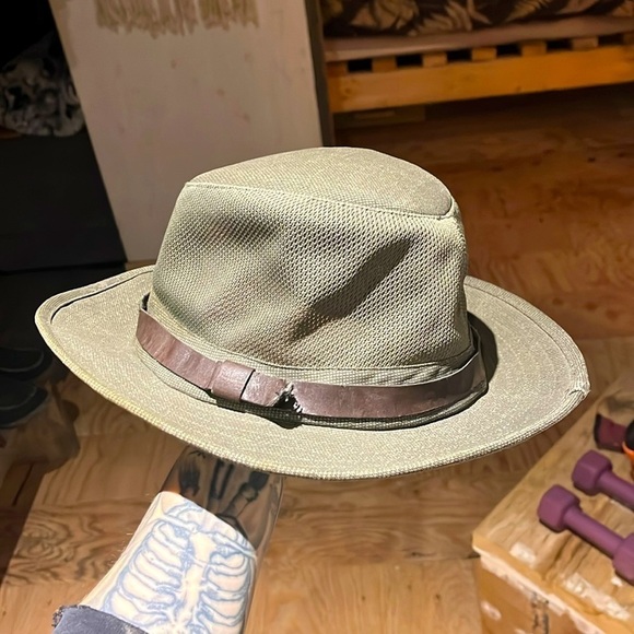 Old wind river  fishing hat - Picture 1 of 5